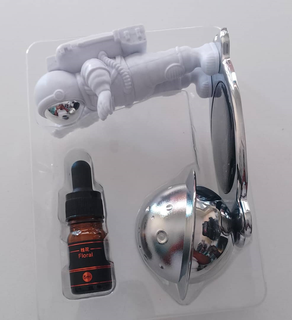 Vehicle-fragrance-decoration-zinc-alloy-perfume