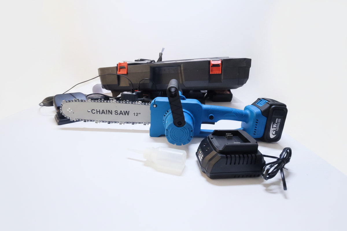 IA rechargeable chain saw